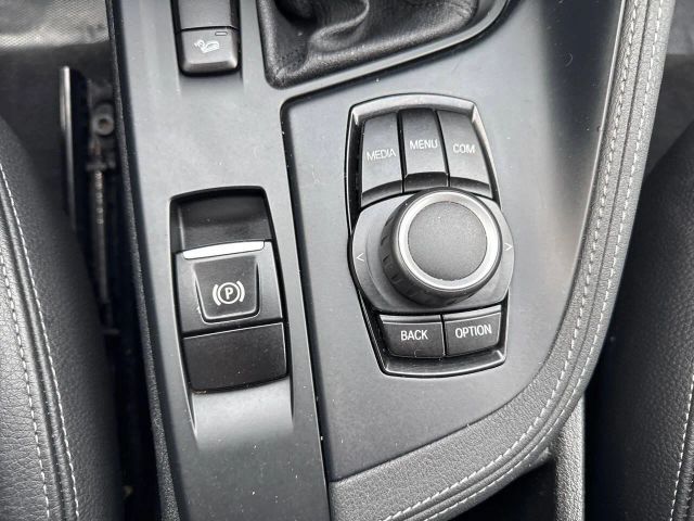 Vehicle image 20 of 30
