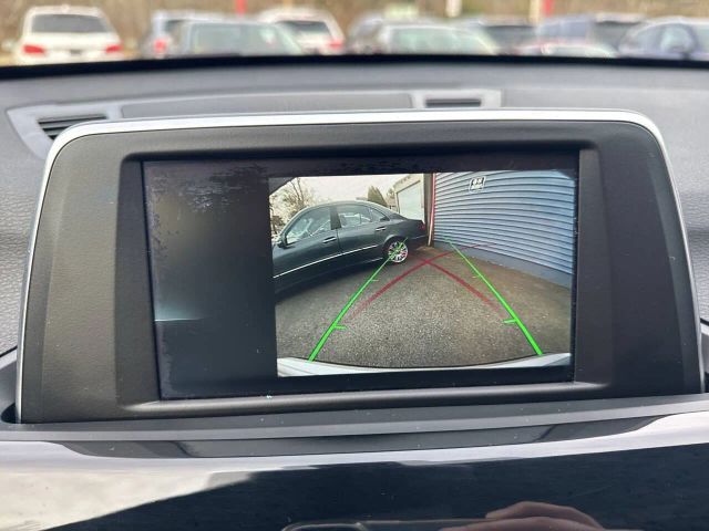 Vehicle image 17 of 30