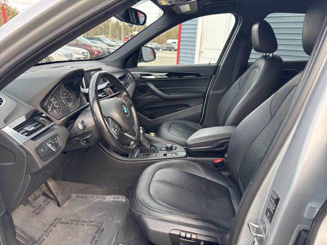 Vehicle image 15 of 30