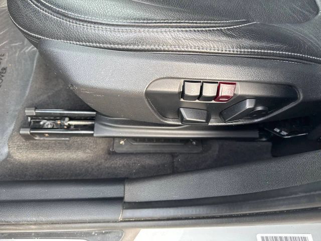 Vehicle image 22 of 30
