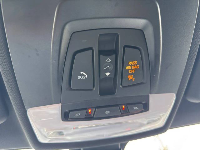 Vehicle image 25 of 30