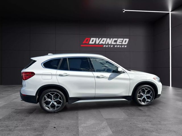 Vehicle image 4 of 30