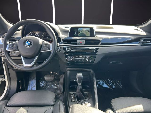 Vehicle image 15 of 30
