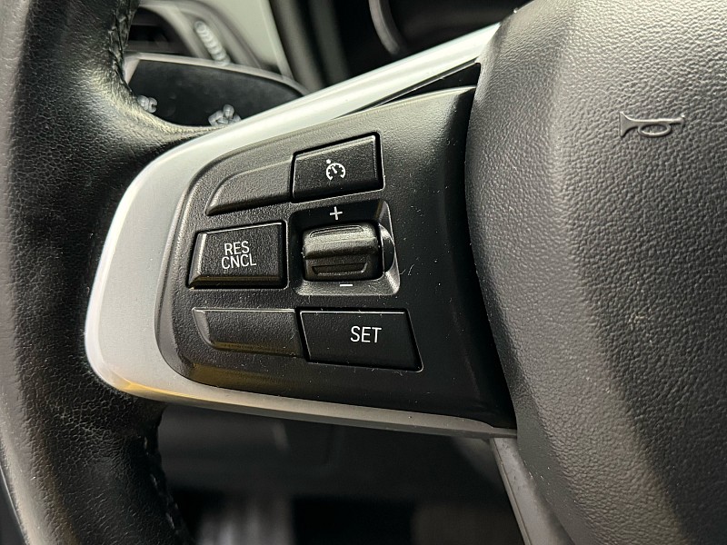Vehicle image 38 of 40