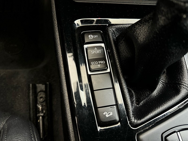 Vehicle image 29 of 40