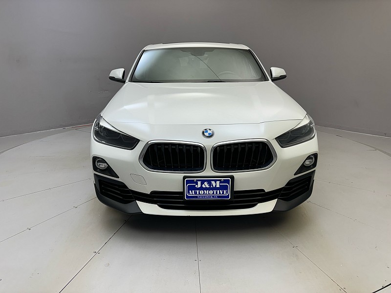 Vehicle image 2 of 40