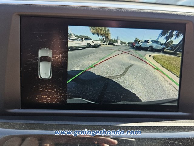 Vehicle image 16 of 23
