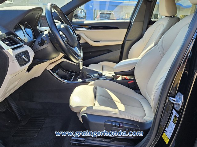 Vehicle image 12 of 23