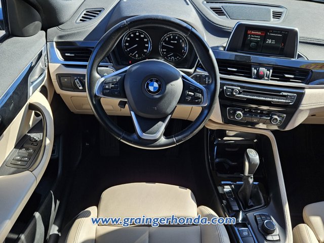 Vehicle image 13 of 23
