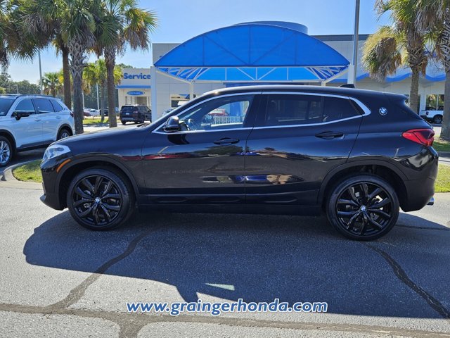 Vehicle image 8 of 23