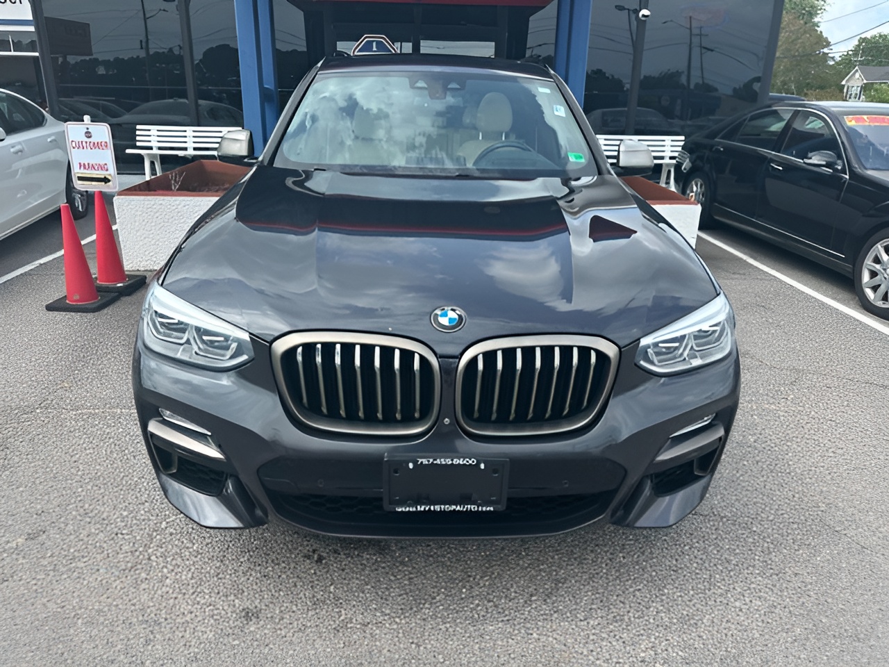 Vehicle image 33 of 39