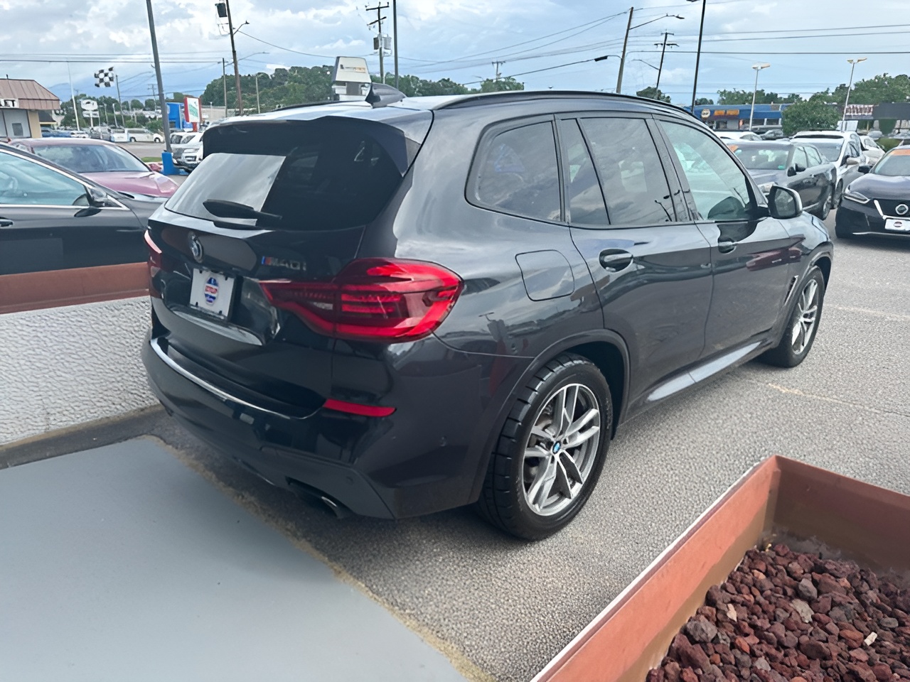 Vehicle image 36 of 39
