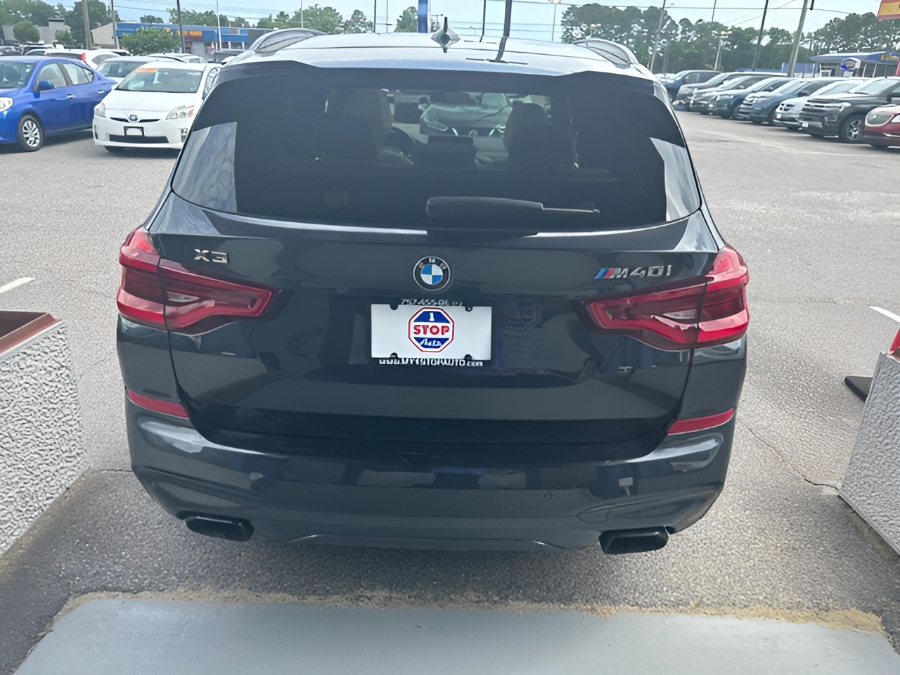 Vehicle image 37 of 39