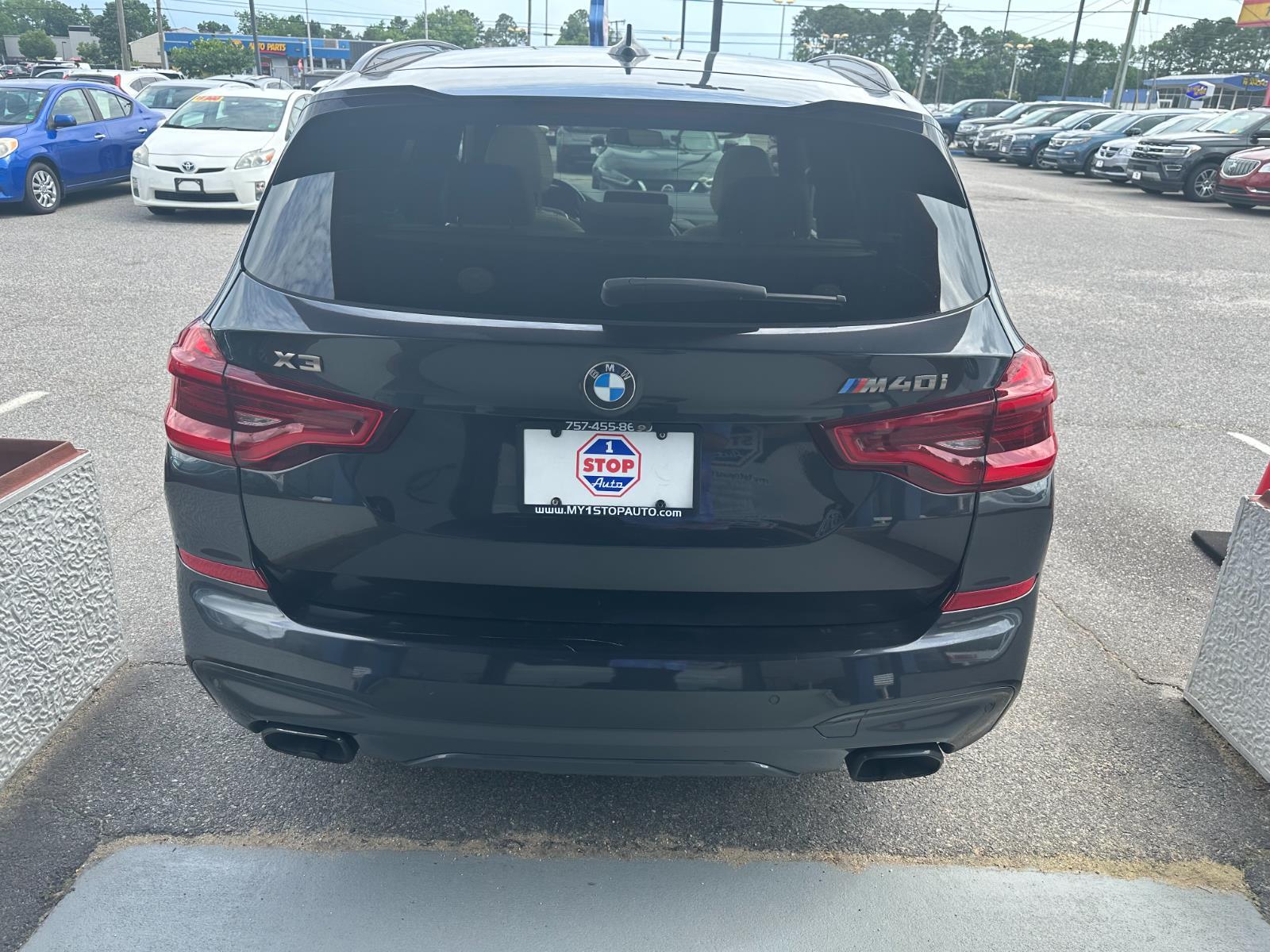 Vehicle image 7 of 39