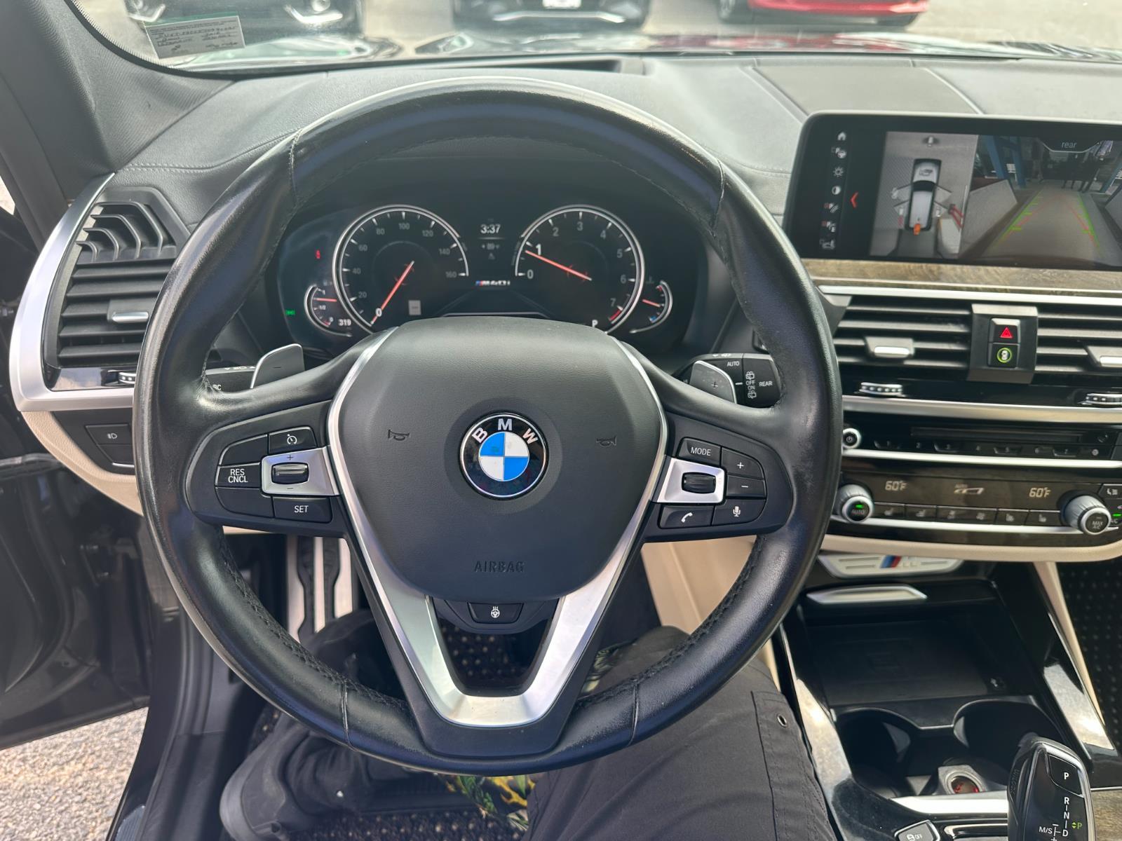 Vehicle image 16 of 39