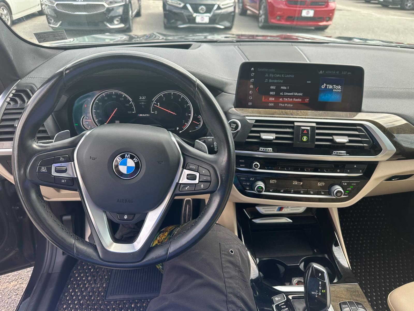 Vehicle image 12 of 39