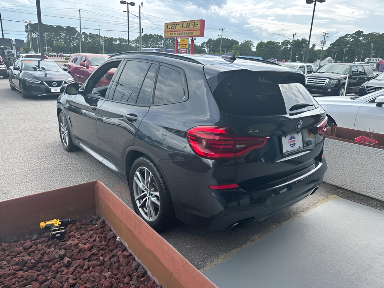 Vehicle image 38 of 39