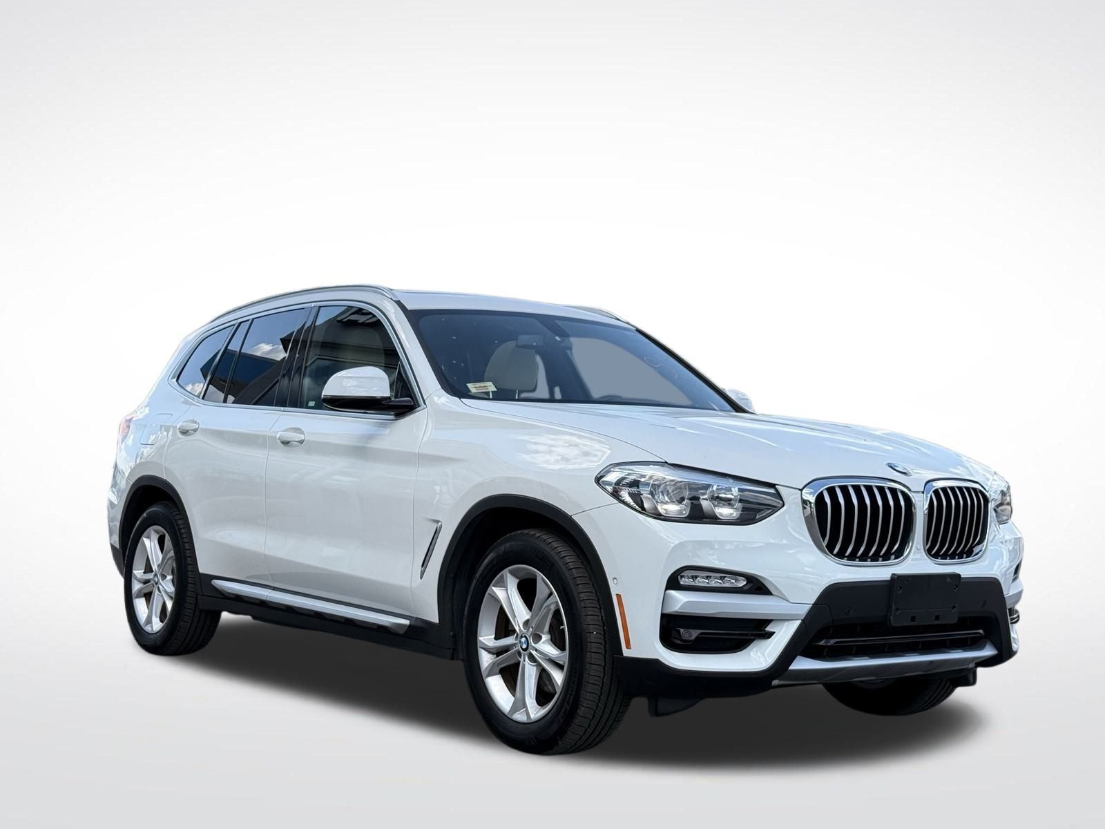 2018 BMW X3 xDrive30i Image 4 of 32