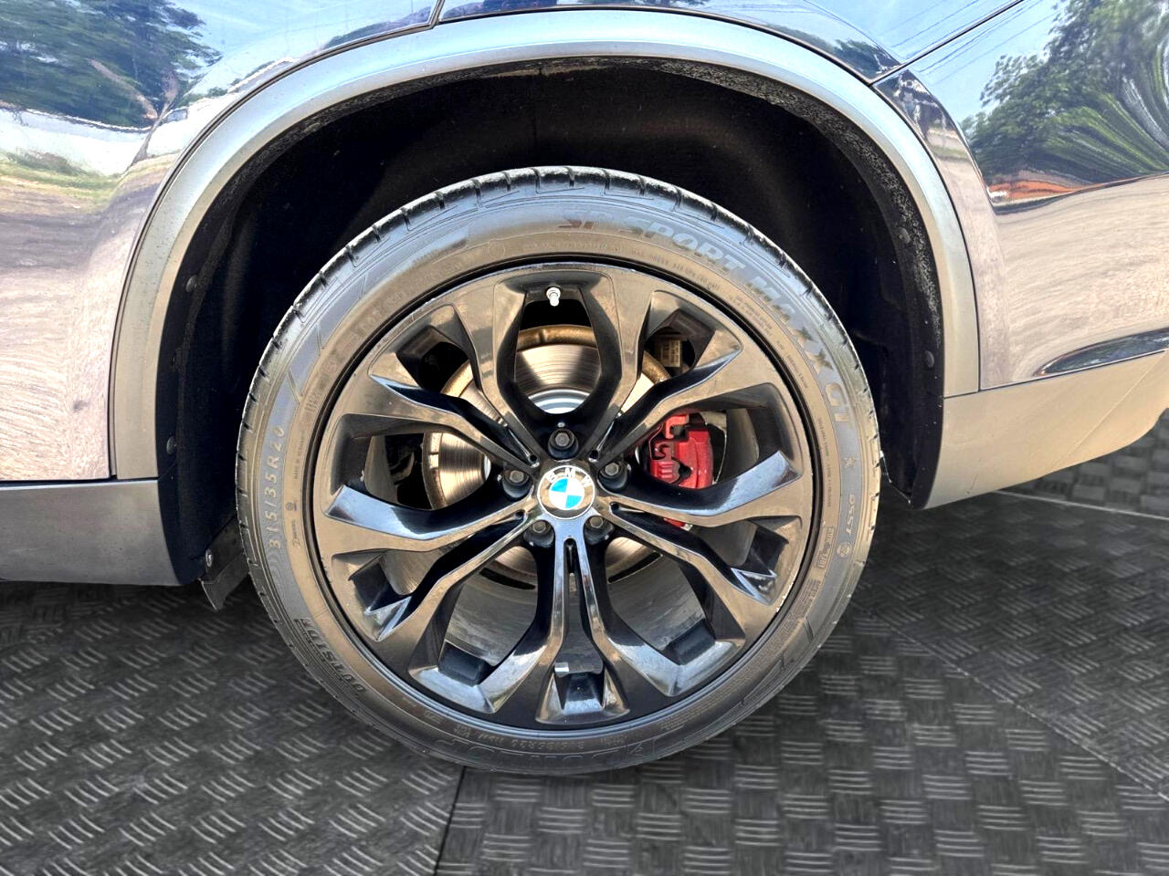 Vehicle image 15 of 31