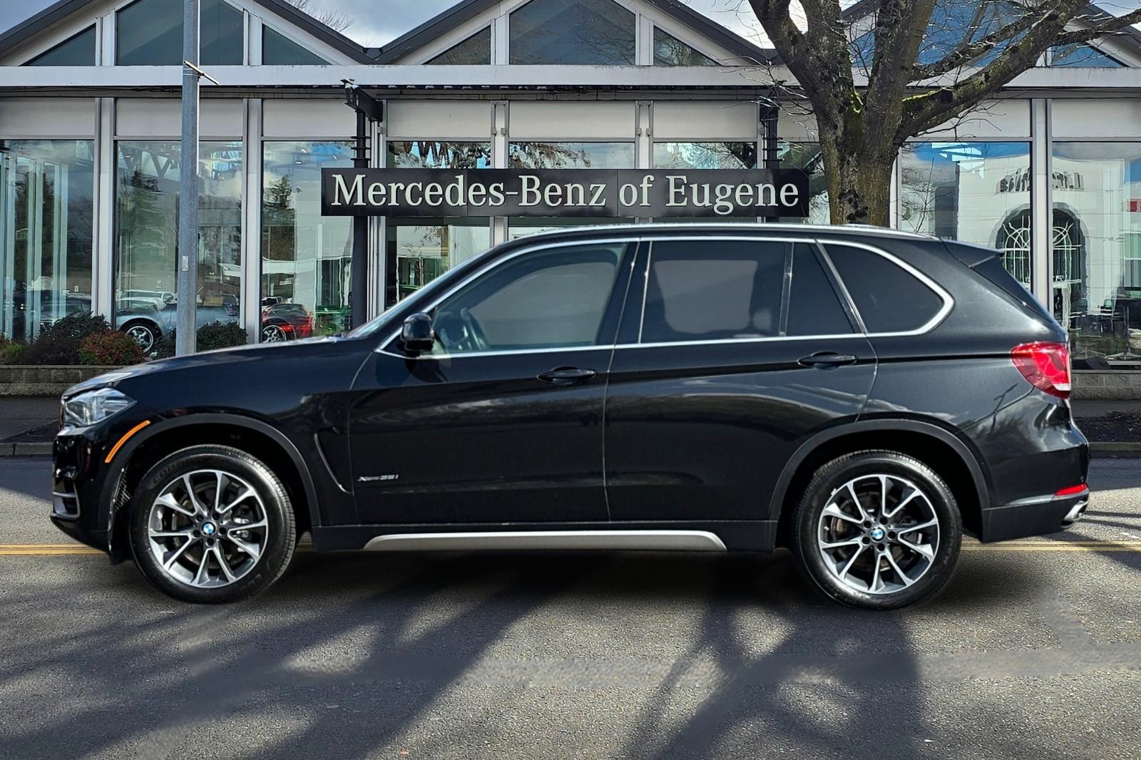 Vehicle image 9 of 36
