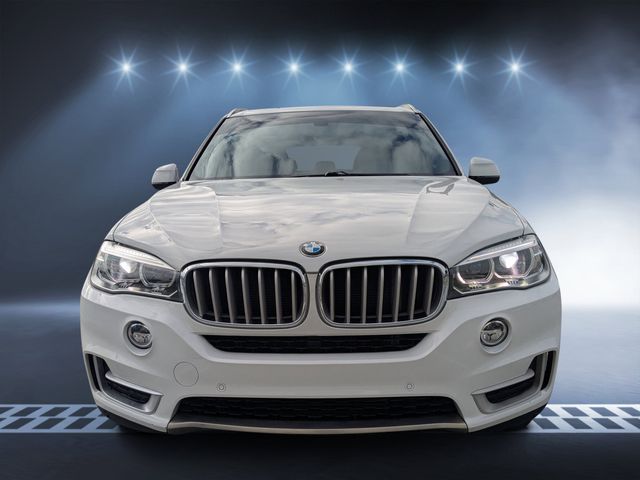 2018 BMW X5 xDrive35i Image 2 of 34