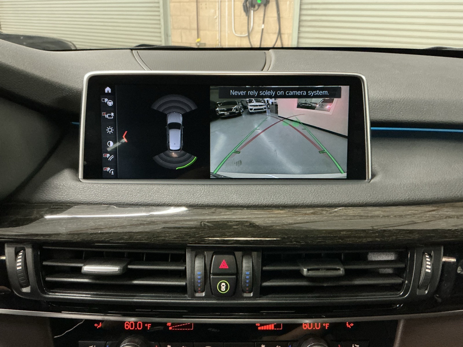 Vehicle image 23 of 34