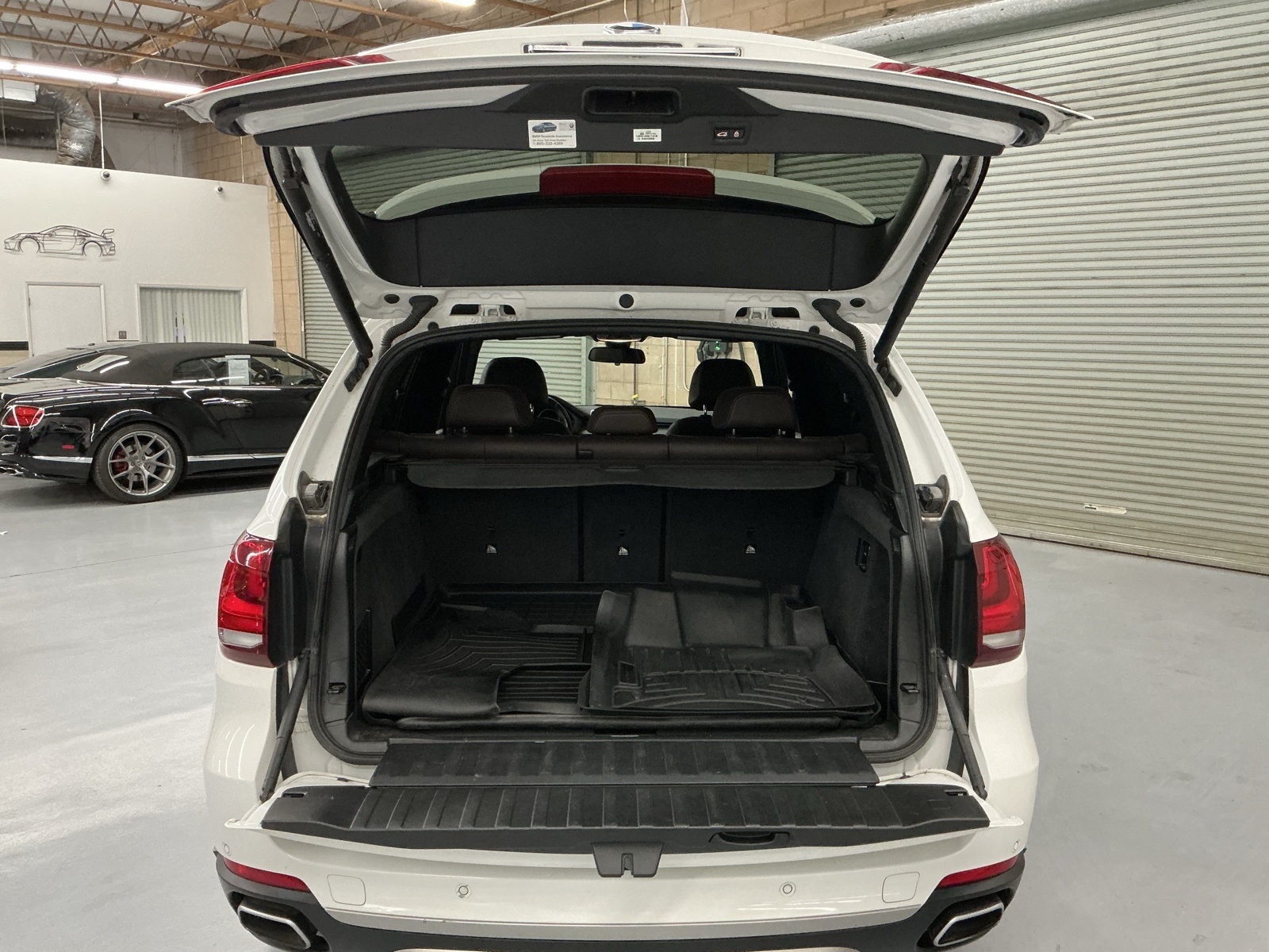 Vehicle image 11 of 34