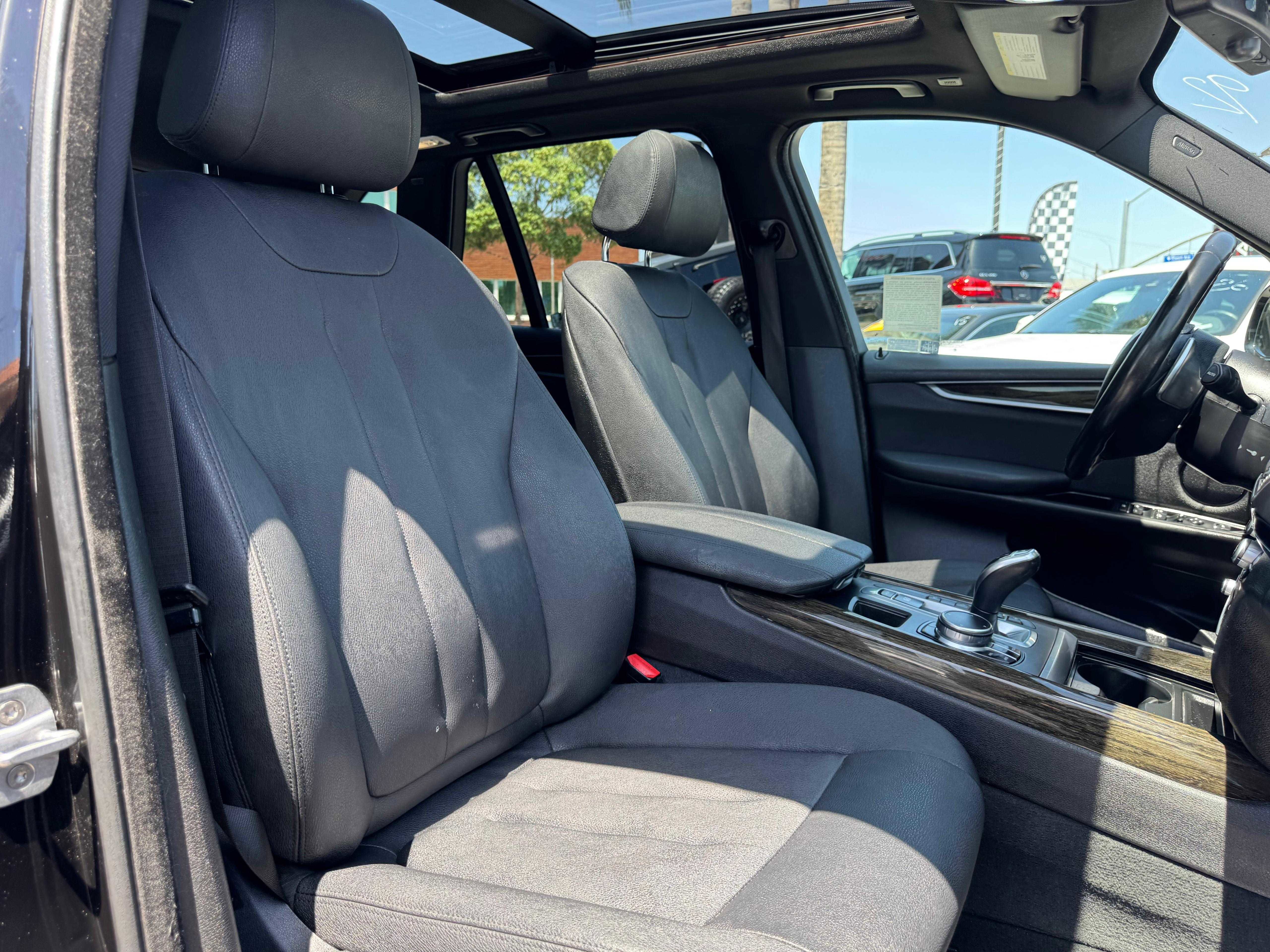 Vehicle image 16 of 69