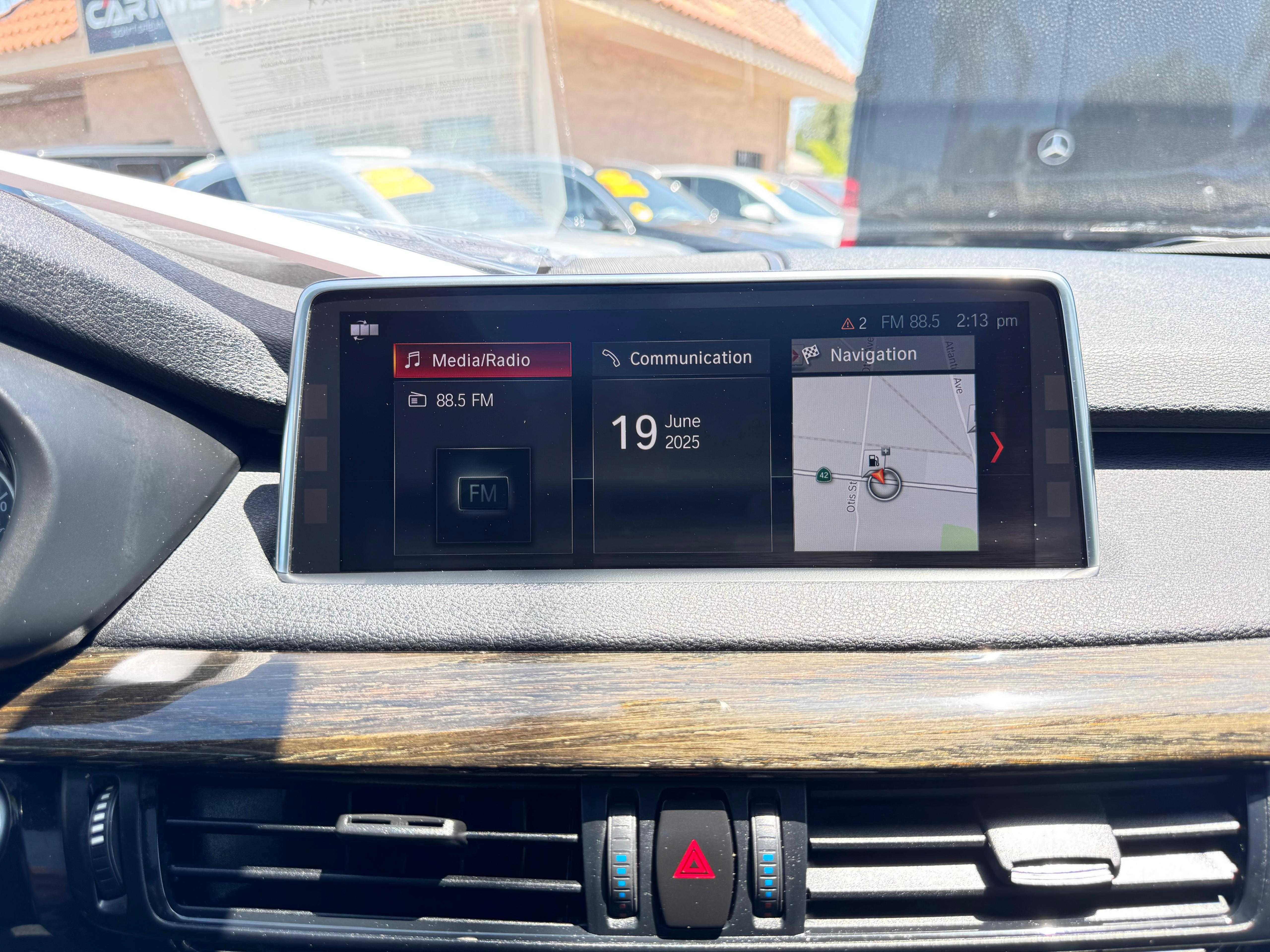 Vehicle image 46 of 69