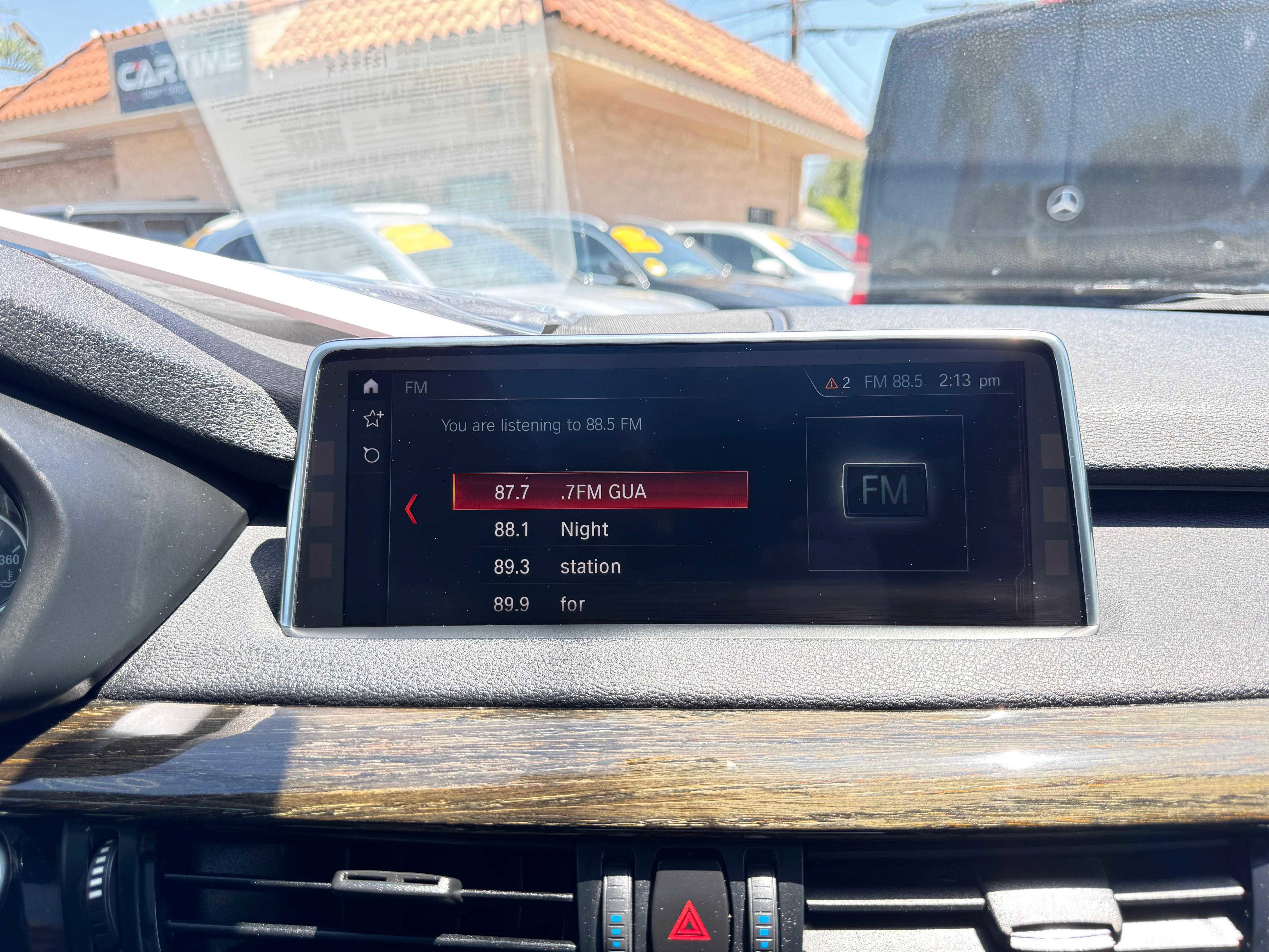 Vehicle image 41 of 69