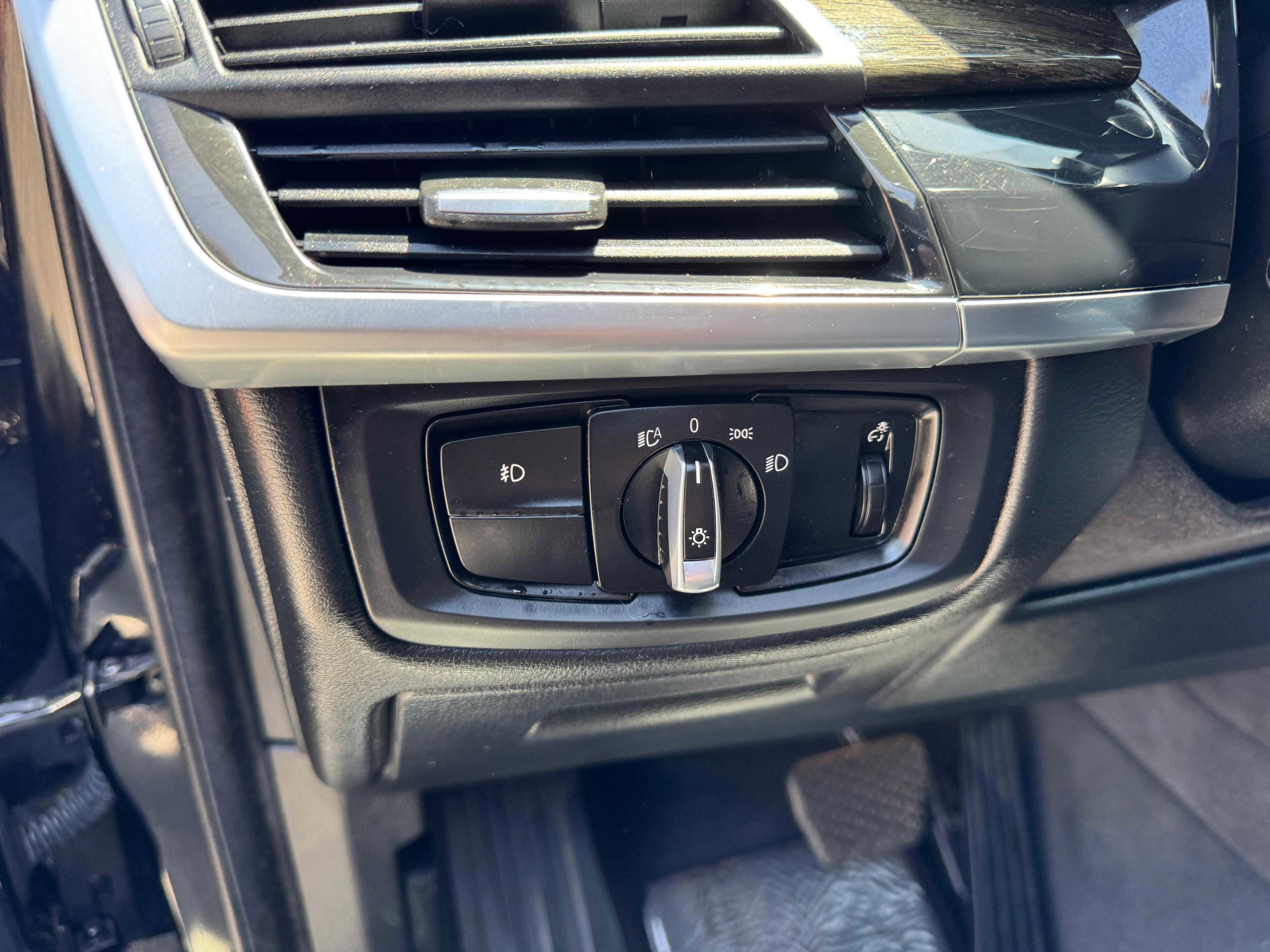 Vehicle image 62 of 69