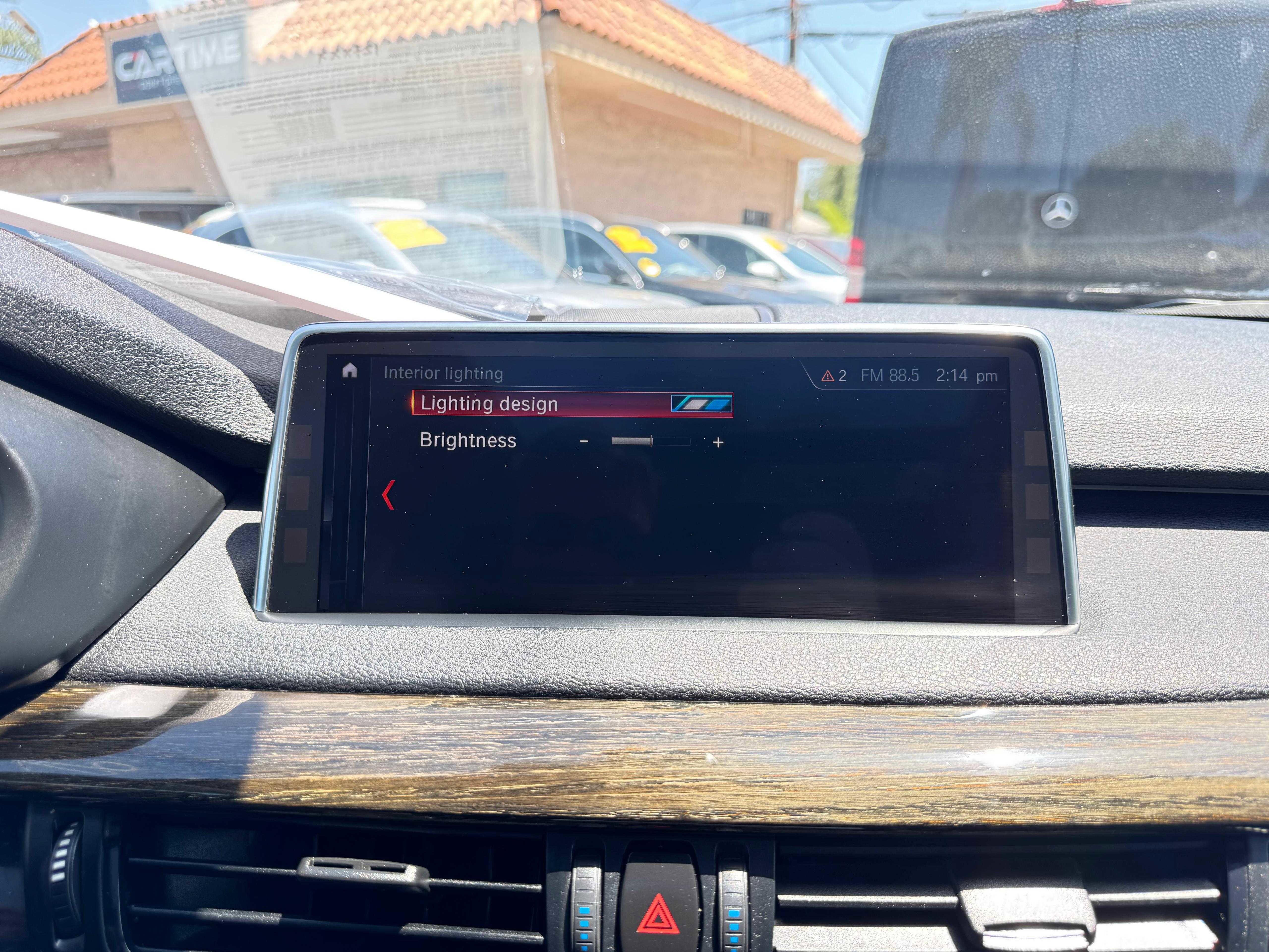 Vehicle image 43 of 69