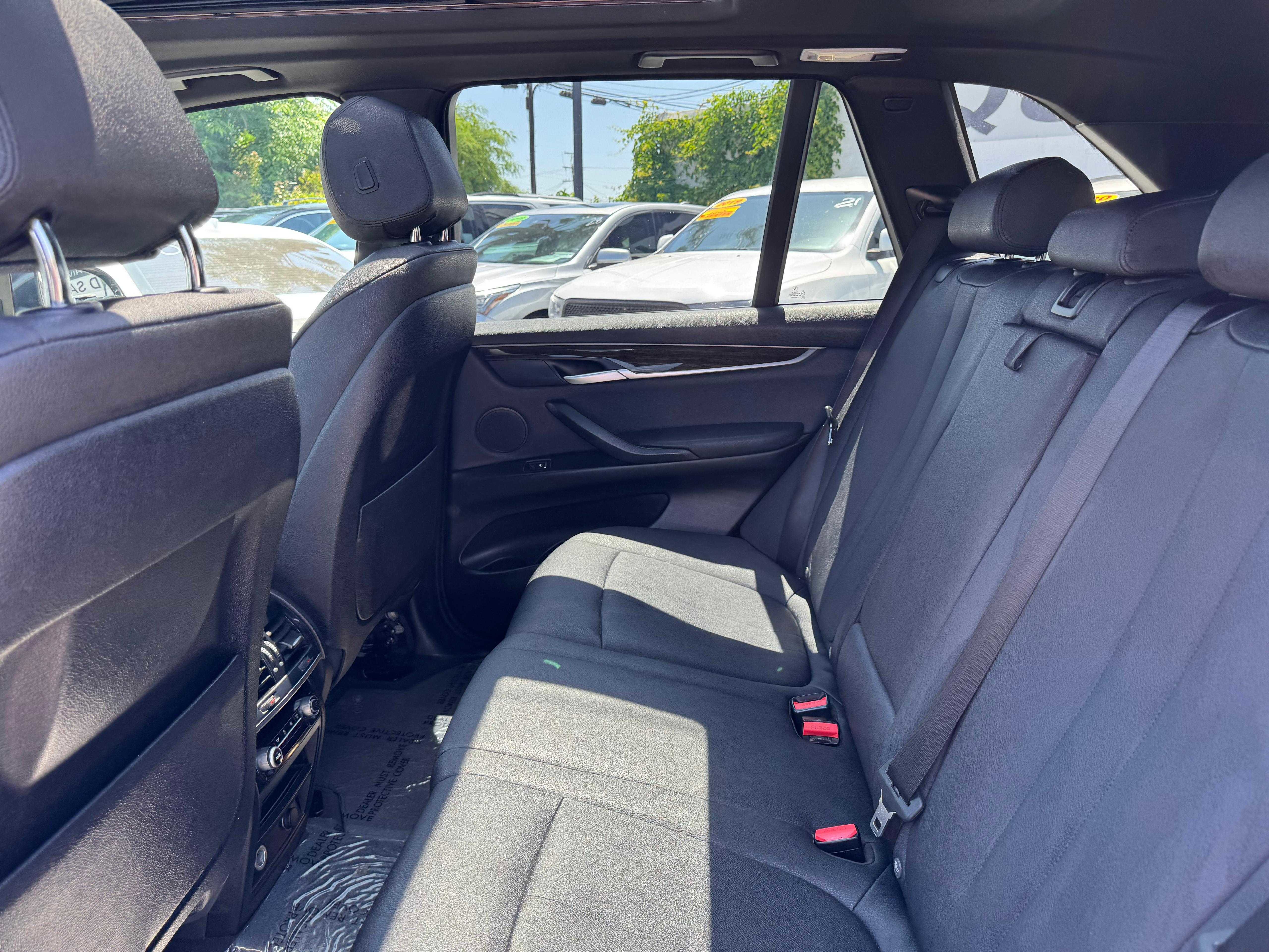 Vehicle image 23 of 69