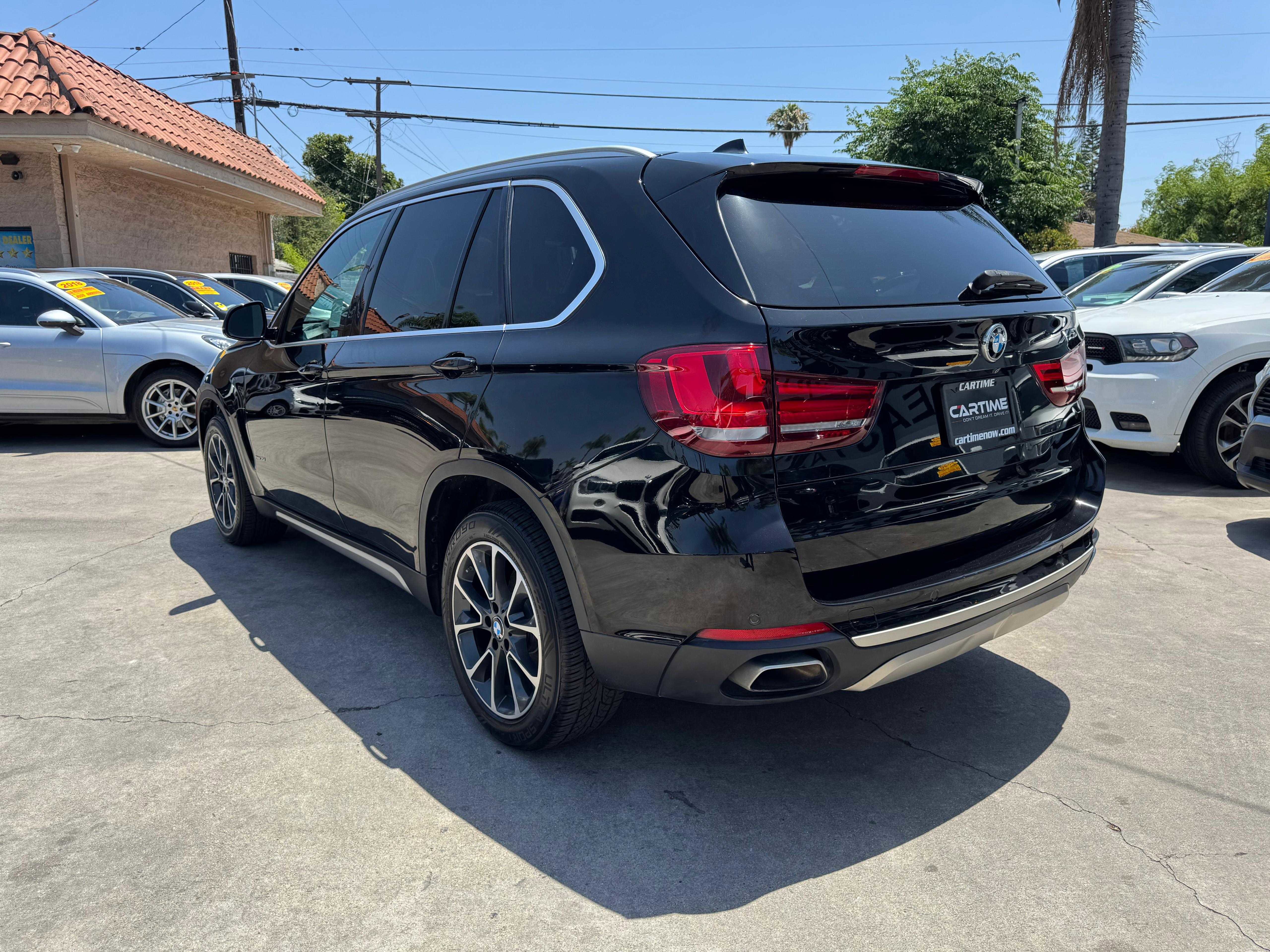 Vehicle image 11 of 69