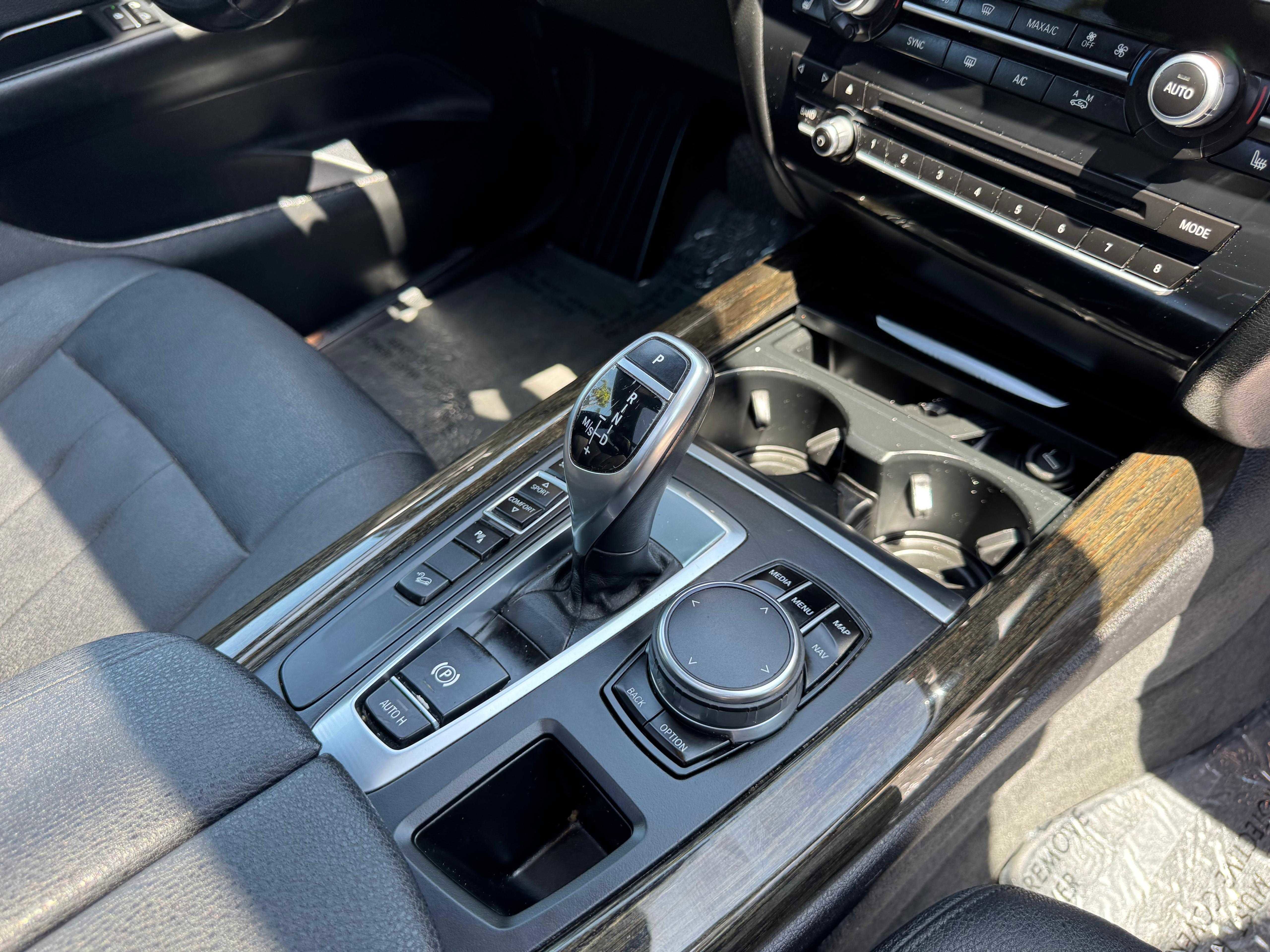 Vehicle image 48 of 69