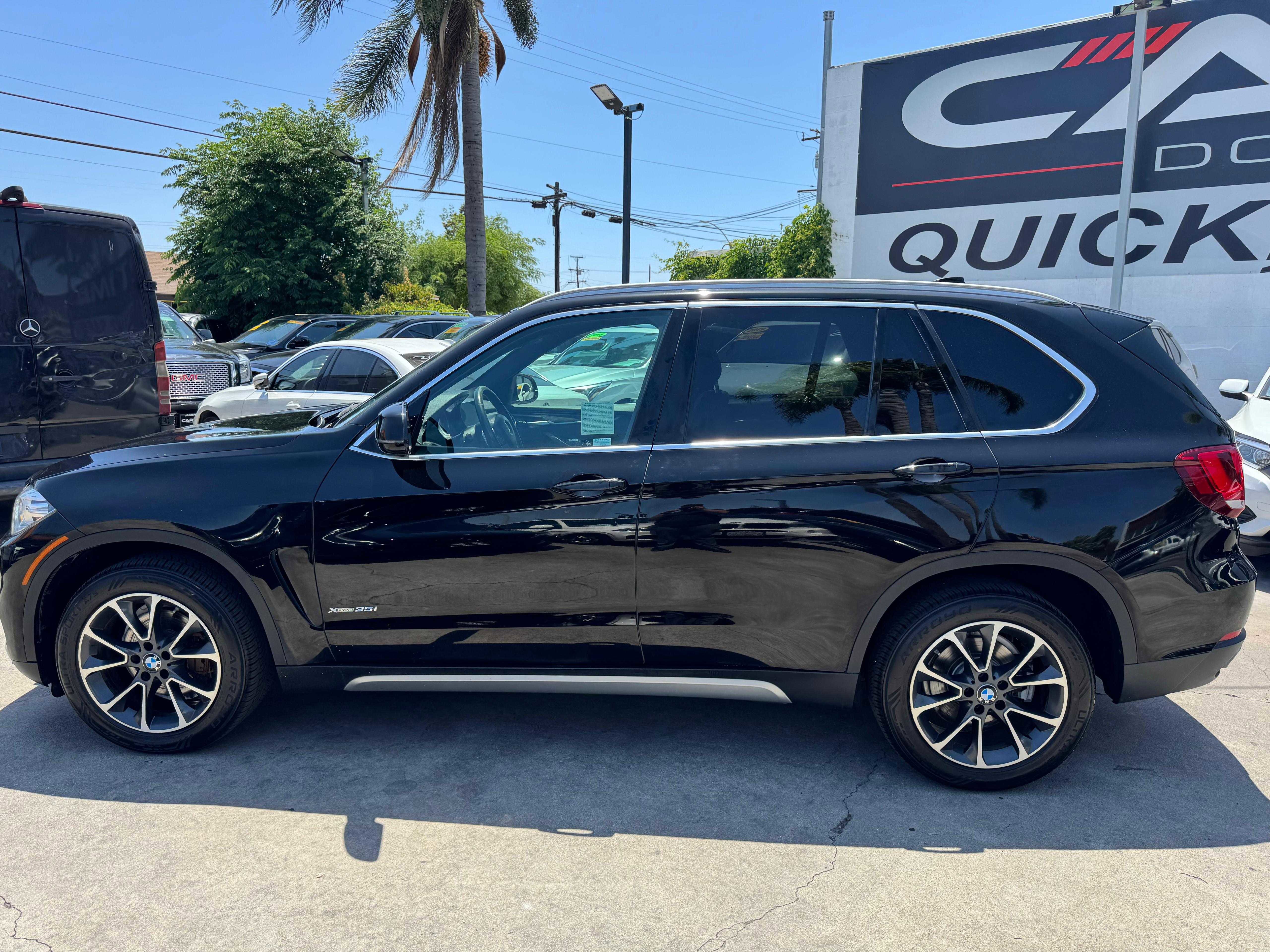 Vehicle image 12 of 69