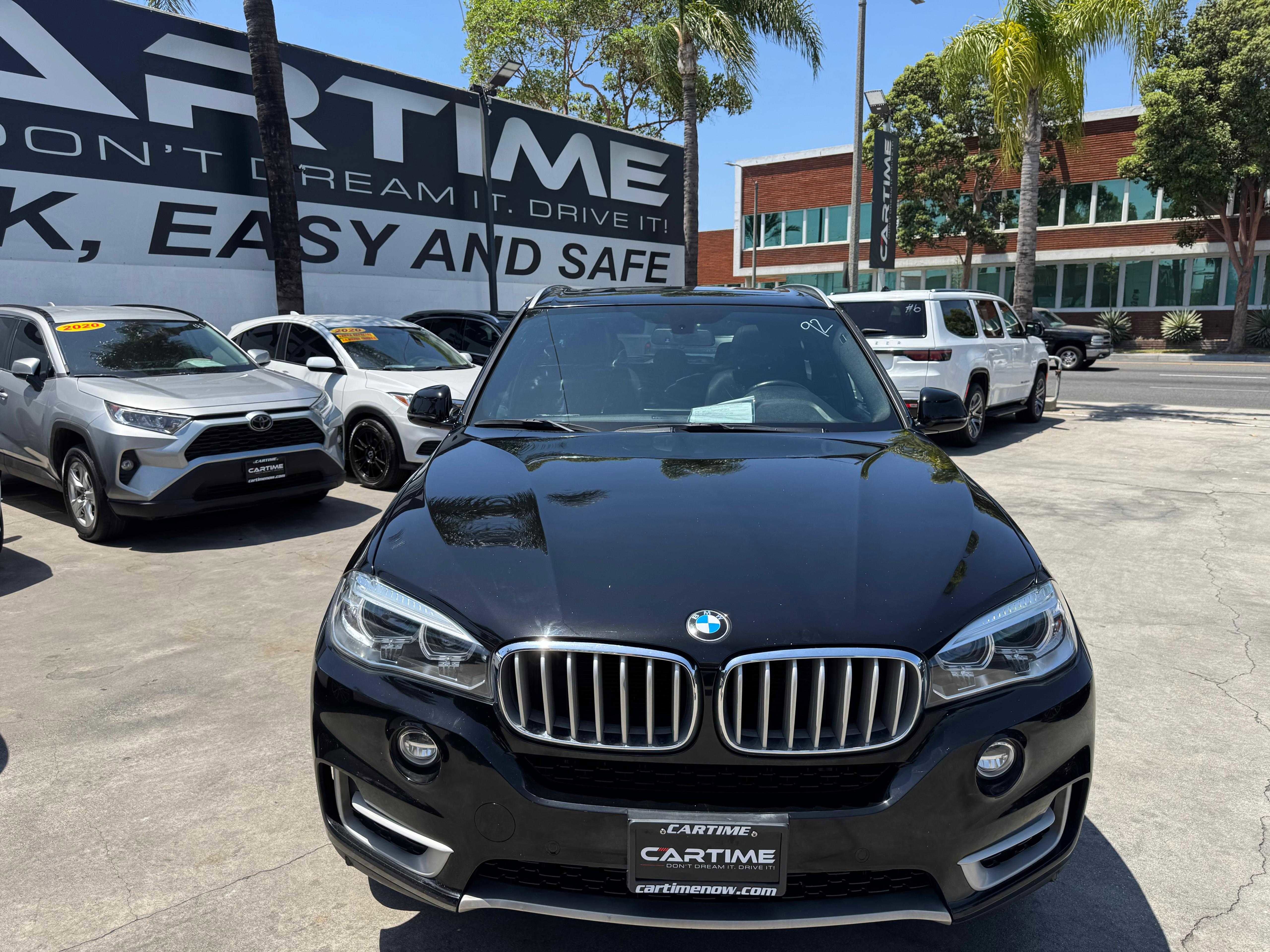 Vehicle image 4 of 69