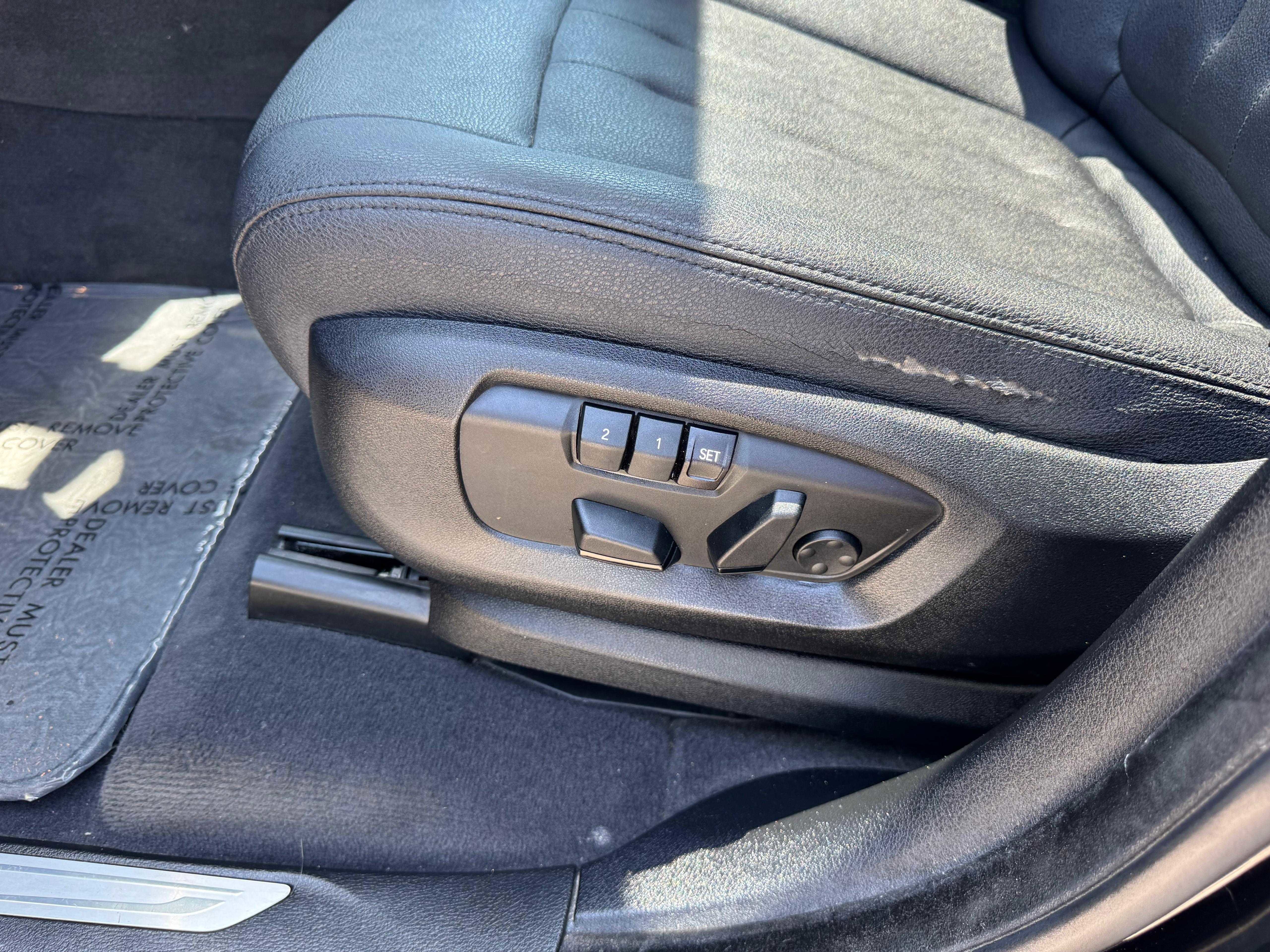 Vehicle image 54 of 69
