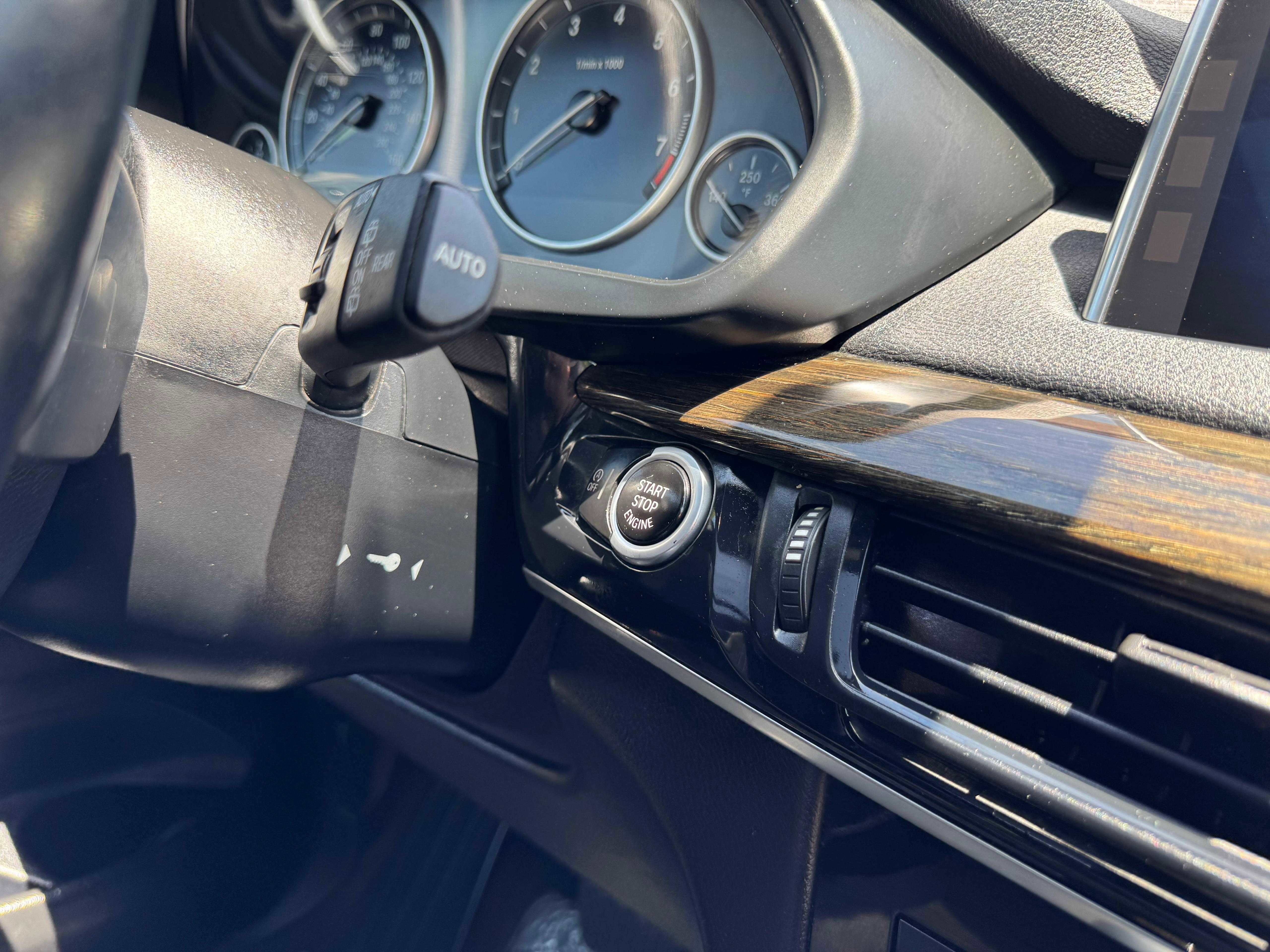 Vehicle image 51 of 69