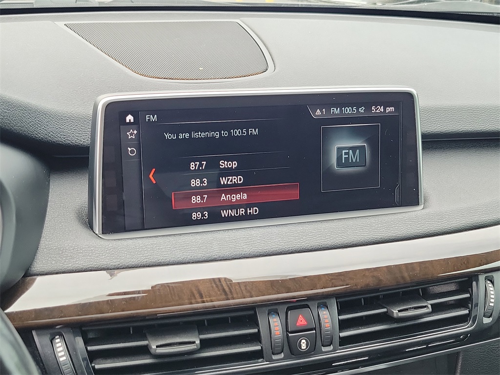 Vehicle image 19 of 36