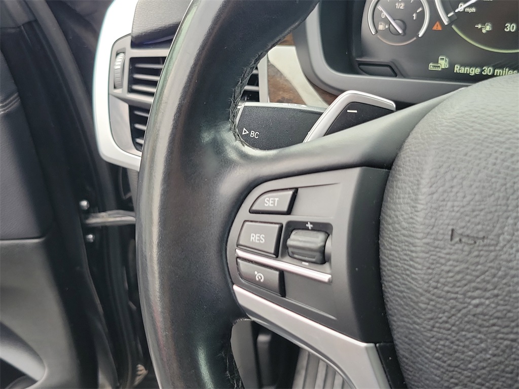 Vehicle image 16 of 36