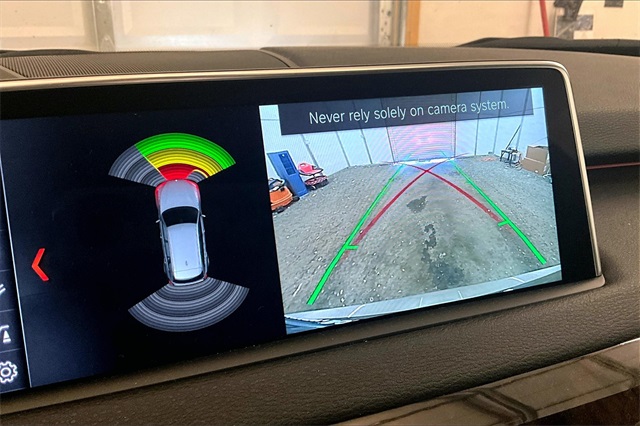 Vehicle image 19 of 34