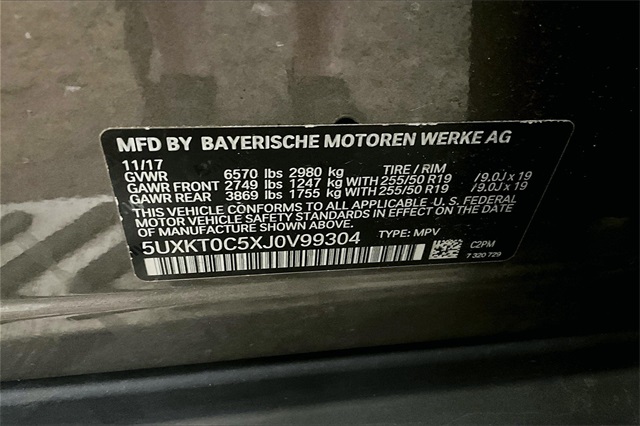 Vehicle image 27 of 34