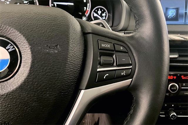 Vehicle image 16 of 34