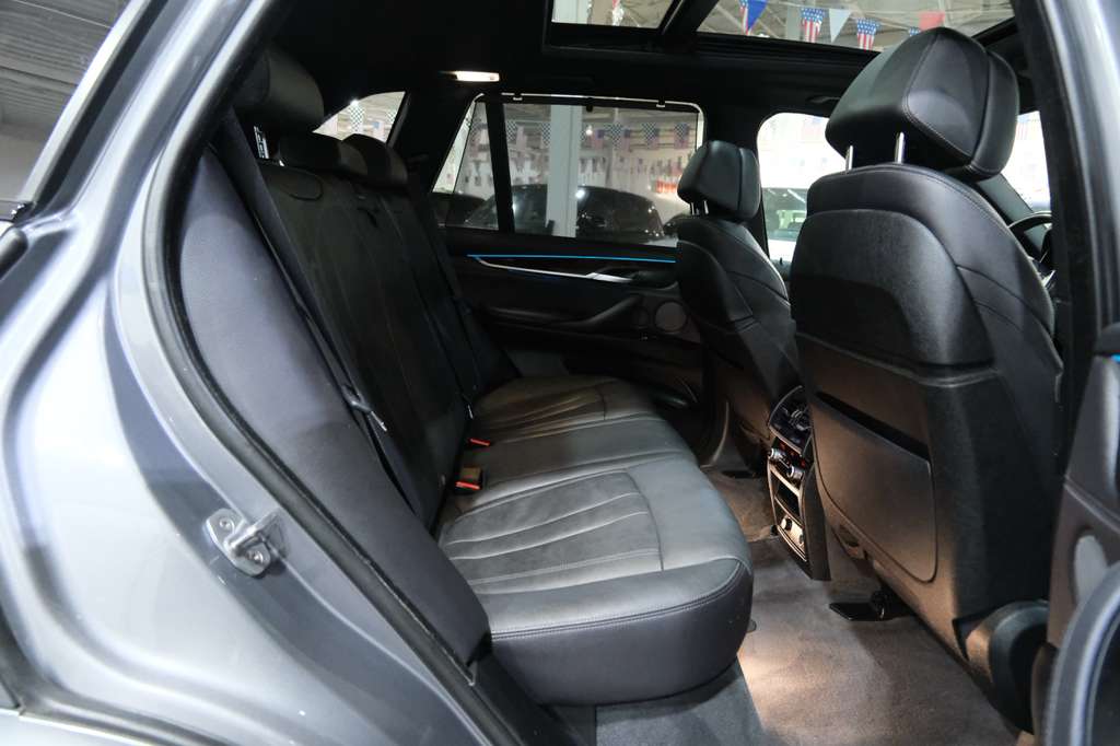 2018 BMW X5 xDrive50i Image 17 of 41