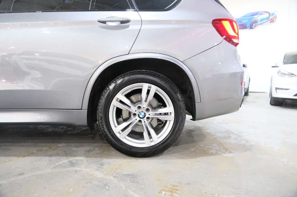 2018 BMW X5 xDrive50i Image 12 of 41