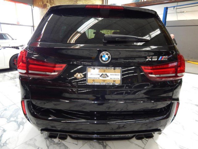 Vehicle image 8 of 29