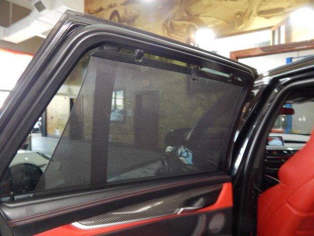 Vehicle image 21 of 29