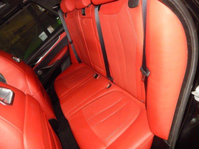 Vehicle image 17 of 29