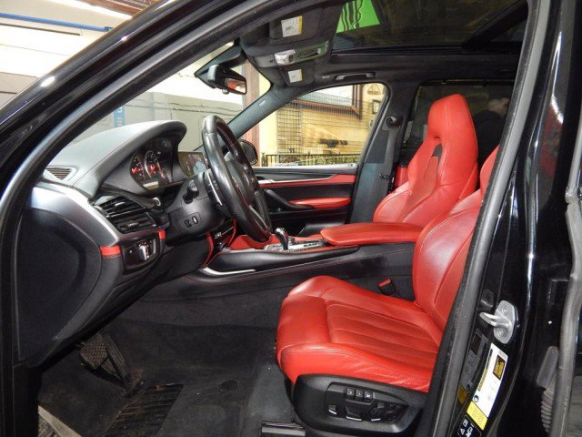 Vehicle image 14 of 29